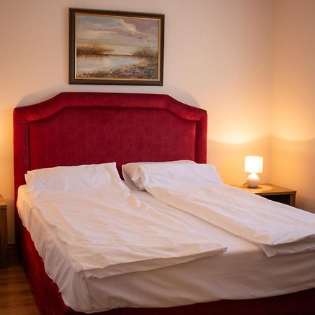 Kiskakas Vendeghaz Apartment Szekkutas Ngoại thất bức ảnh