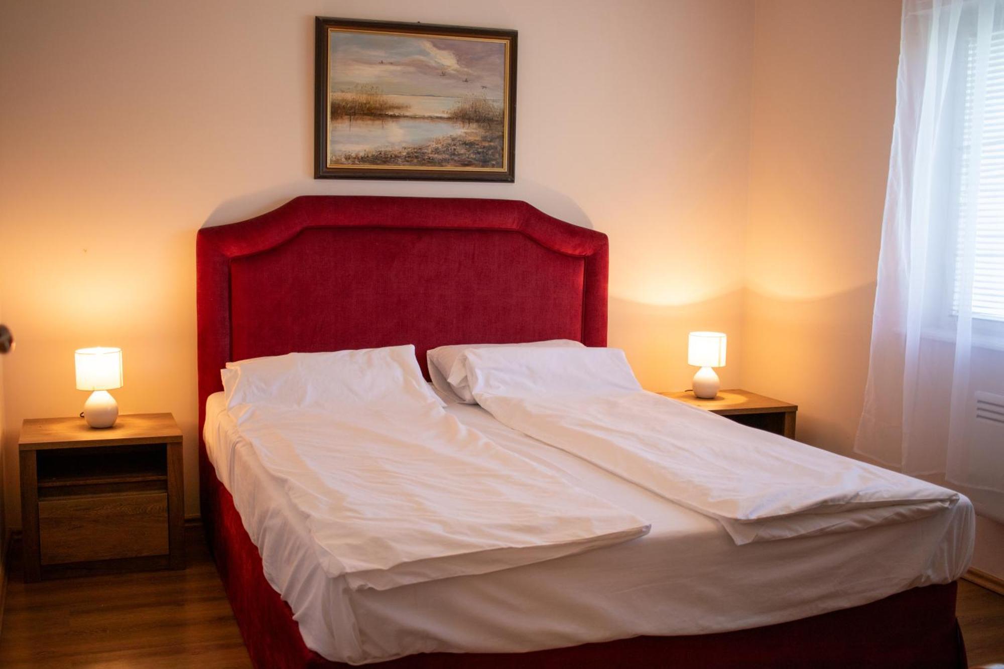 Kiskakas Vendeghaz Apartment Szekkutas Ngoại thất bức ảnh